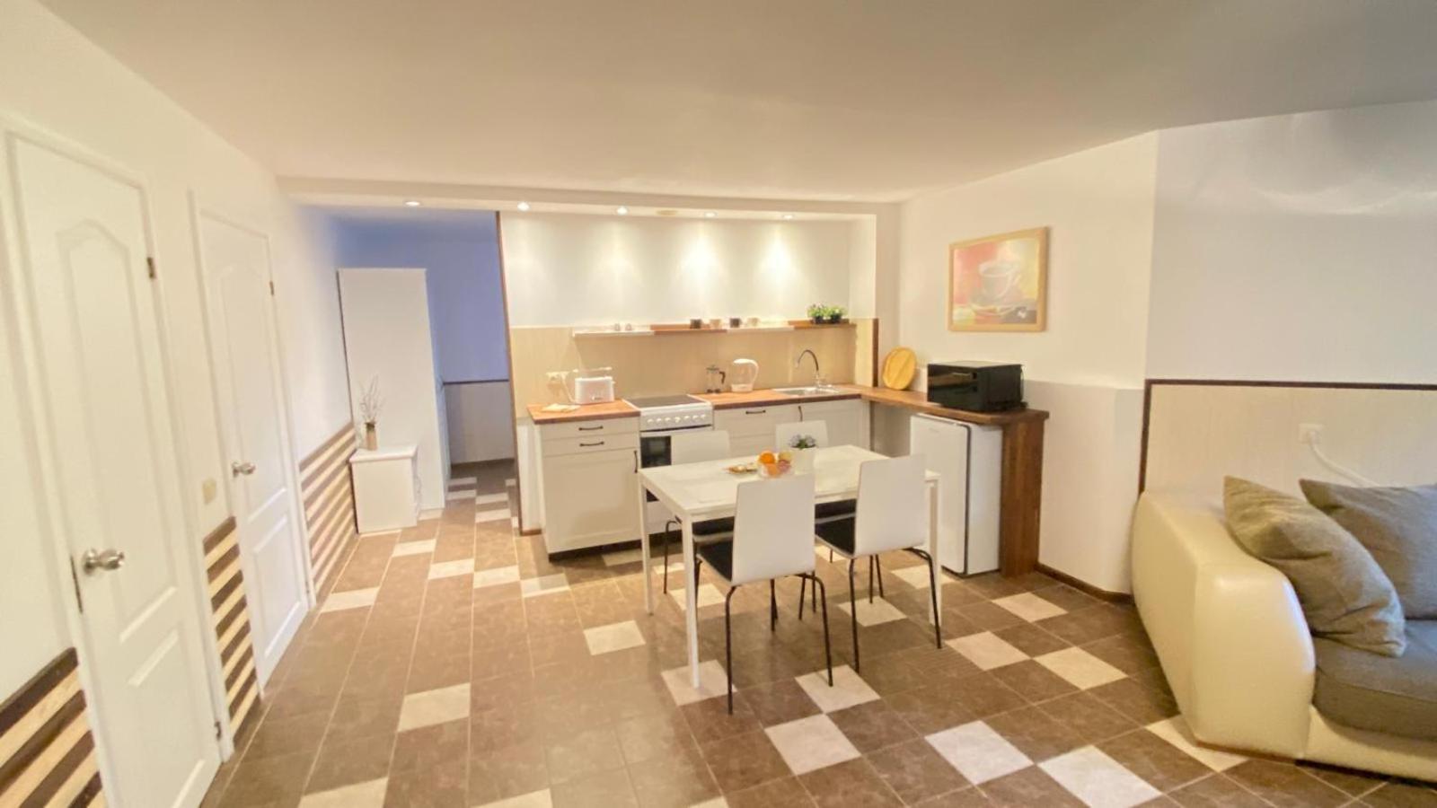 Plavu 16 Apartment Jurmala Ruang foto
